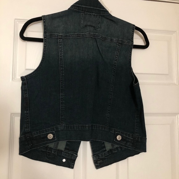NWT Guess dark wash jean vest - Picture 2 of 3